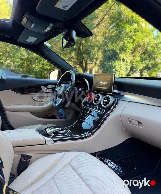 Mercedes C 300, 2.0 L, 2018 il, 117 000 km — Avtomobillər, Bakı (8)