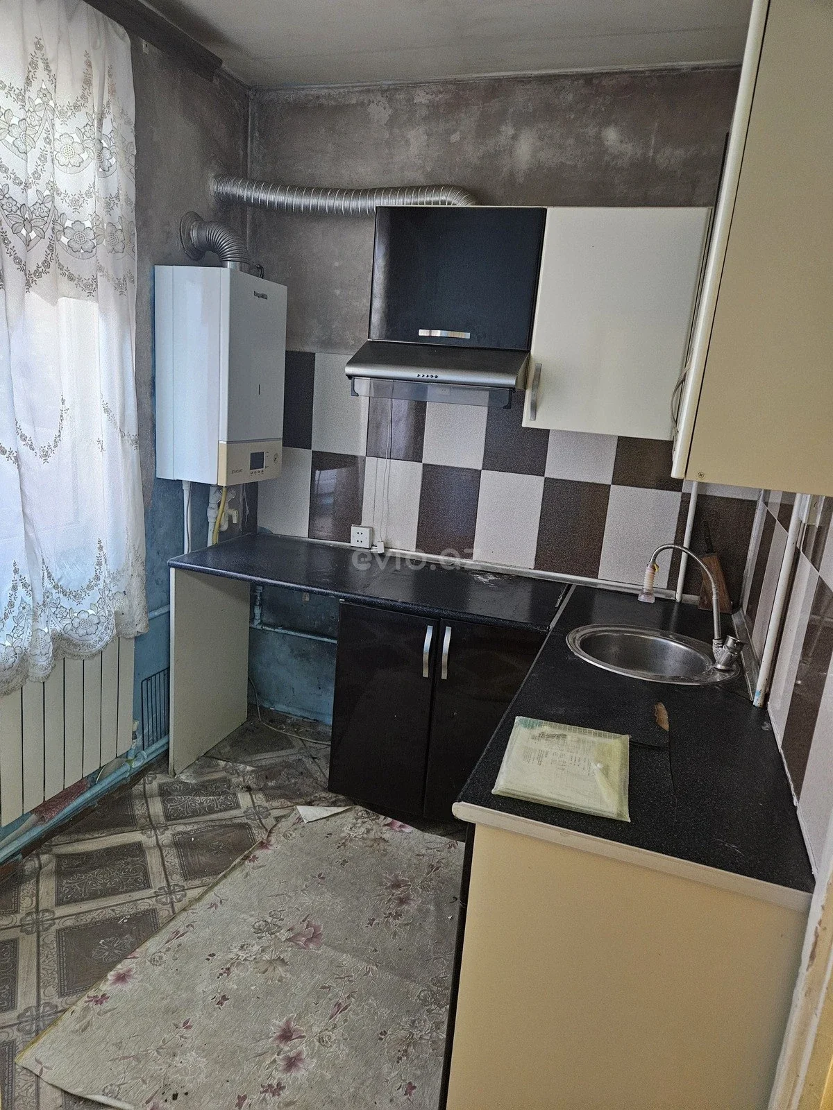 2 otaqlı orta təmirli mənzil satılır 5-ci mikrorayonda — Mənzil, Bakı (5)