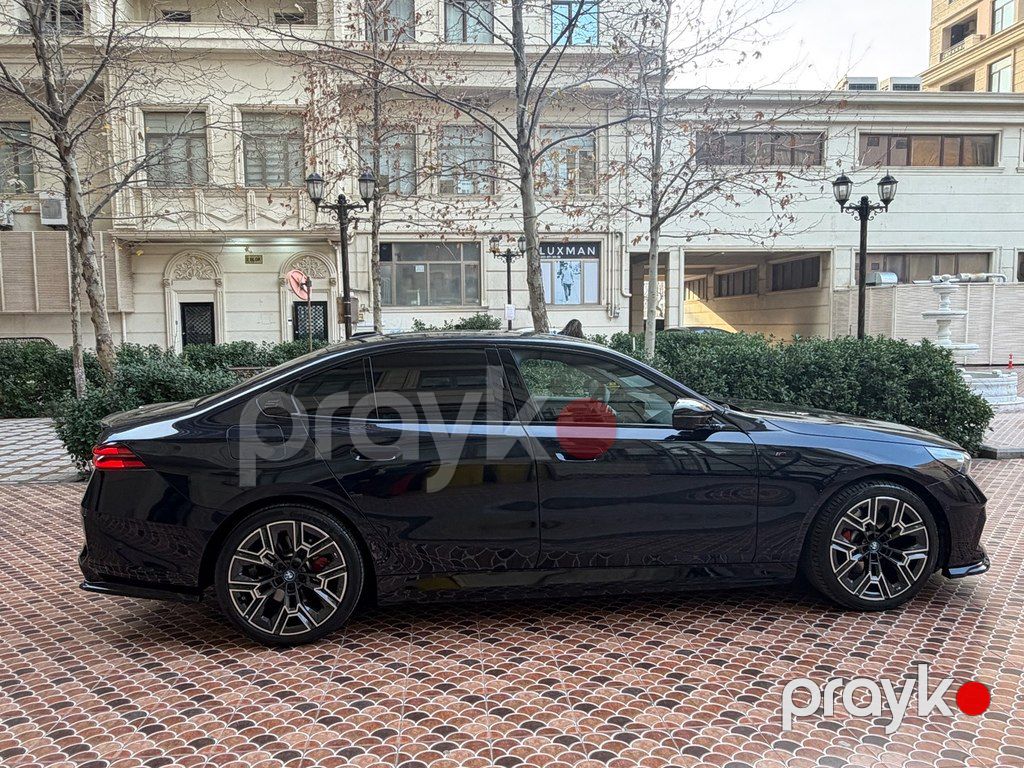 BMW 530e, 2.0 L, 19.4 kWh, 2024 il, 26 000 km — Avtomobillər, Bakı (5)