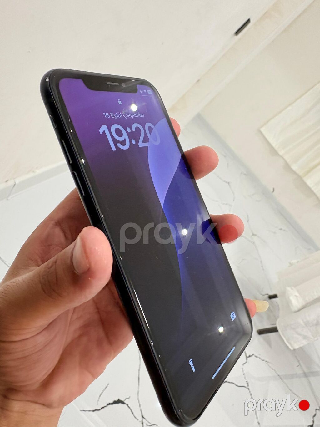 IPhone Xr, Qara, Qırıq — Apple iPhone, Xırdalan (6)