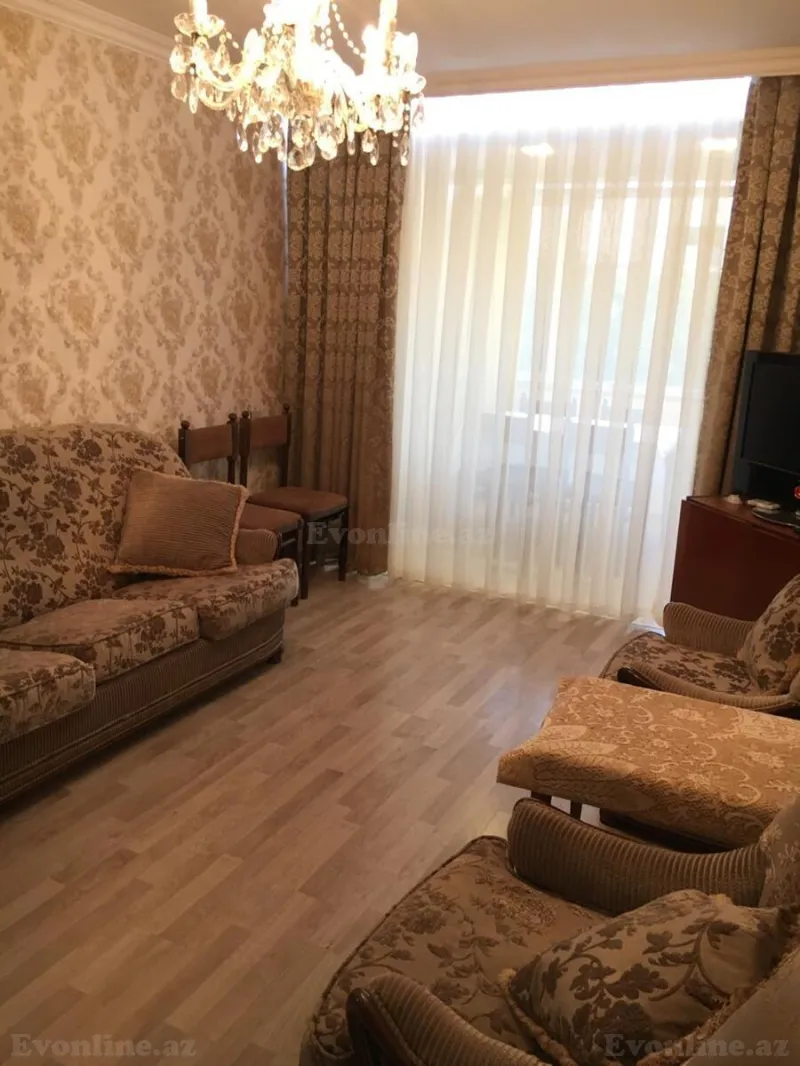 Satılır 2 otaqlı Mənzil Köhnə tikili 42 m² Bakı, Yasamal r., Elmlər Akademiyası m — Mənzil, Bakı (2)