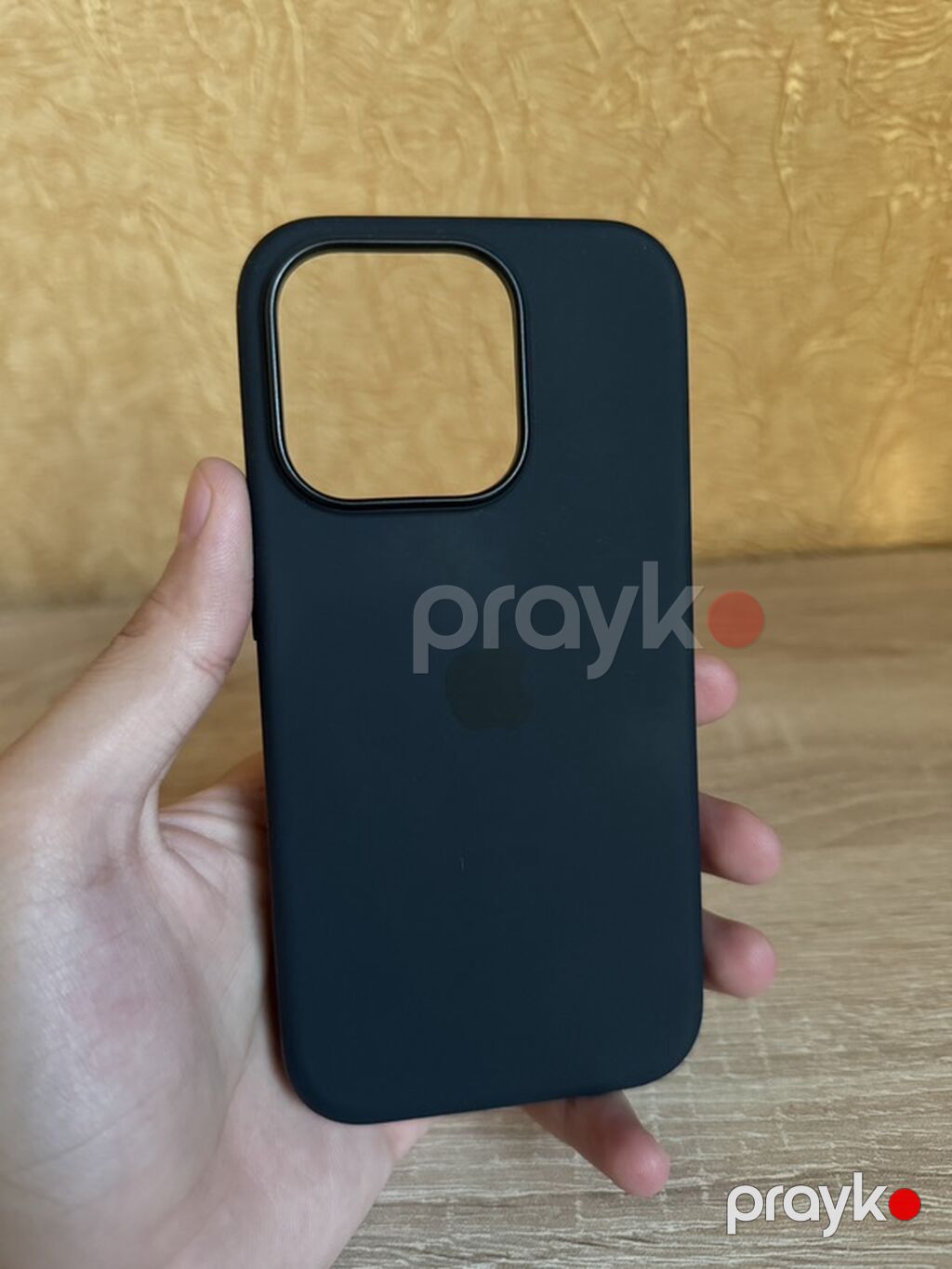 İPhone 15 Pro üçün demek olarki işlenmemiş ideal vezyetde keyslər — Digər, Bakı (8)
