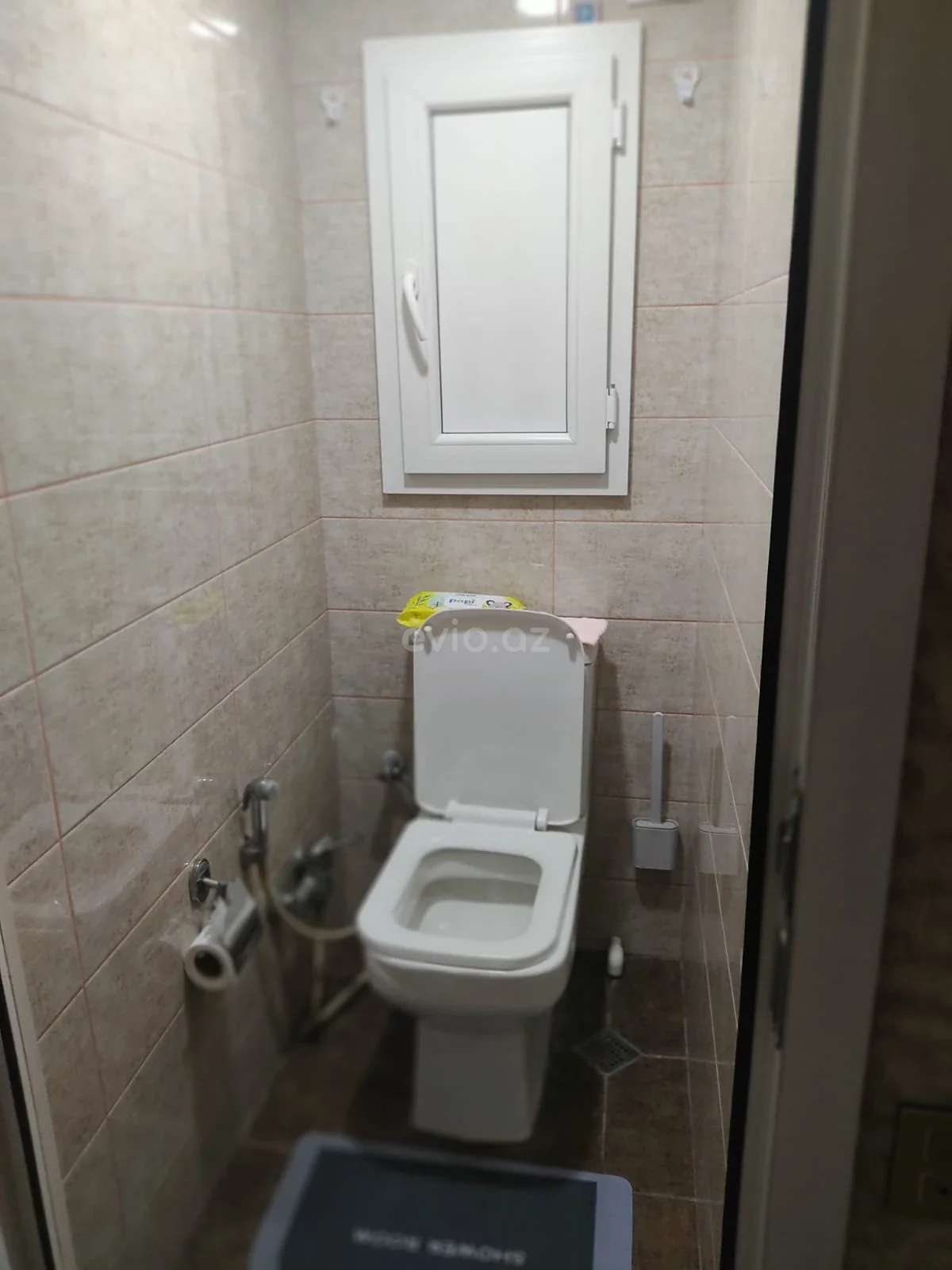 Kirayə 3 otaqlı mənzil Xalqlar Dostluğu metrosu yaxınlığında — Mənzil, Bakı (10)