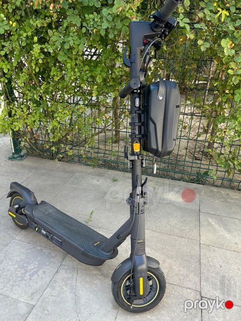 Ninebot Max G2 — Bakı