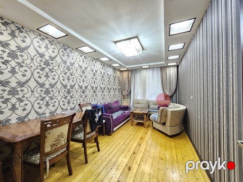 Satılır 4 otaqlı köhnə tikili 110 m² — Bakı