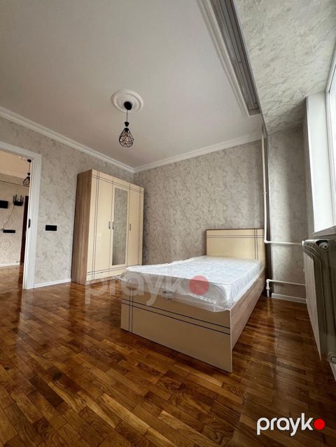 Tək otaq kirayeye verilir Ev 5 otaqlı evdir 5 xanım qalır1 xanım — Novxanı