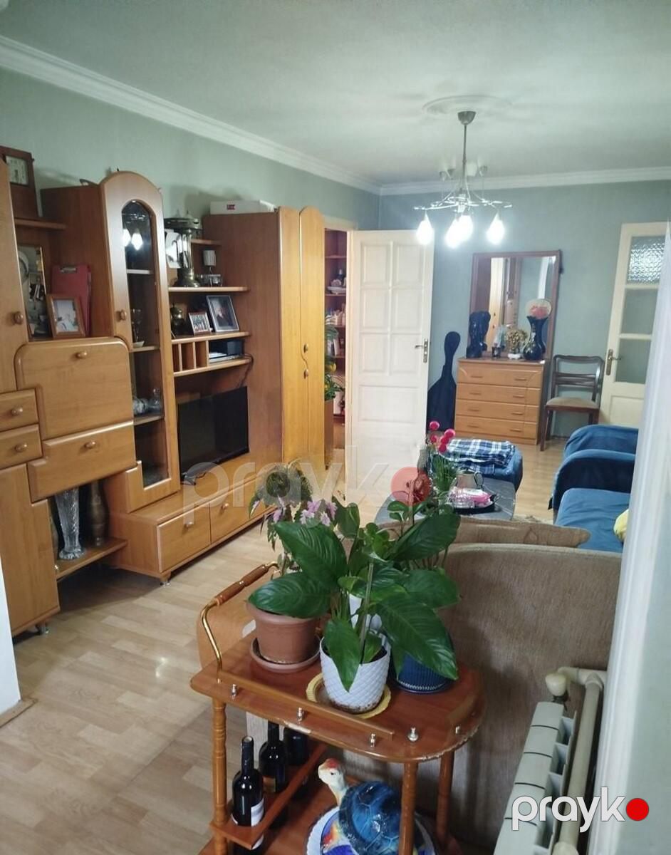 Satılır 2 otaqlı köhnə tikili 60 m² — Mənzil, Bakı (2)