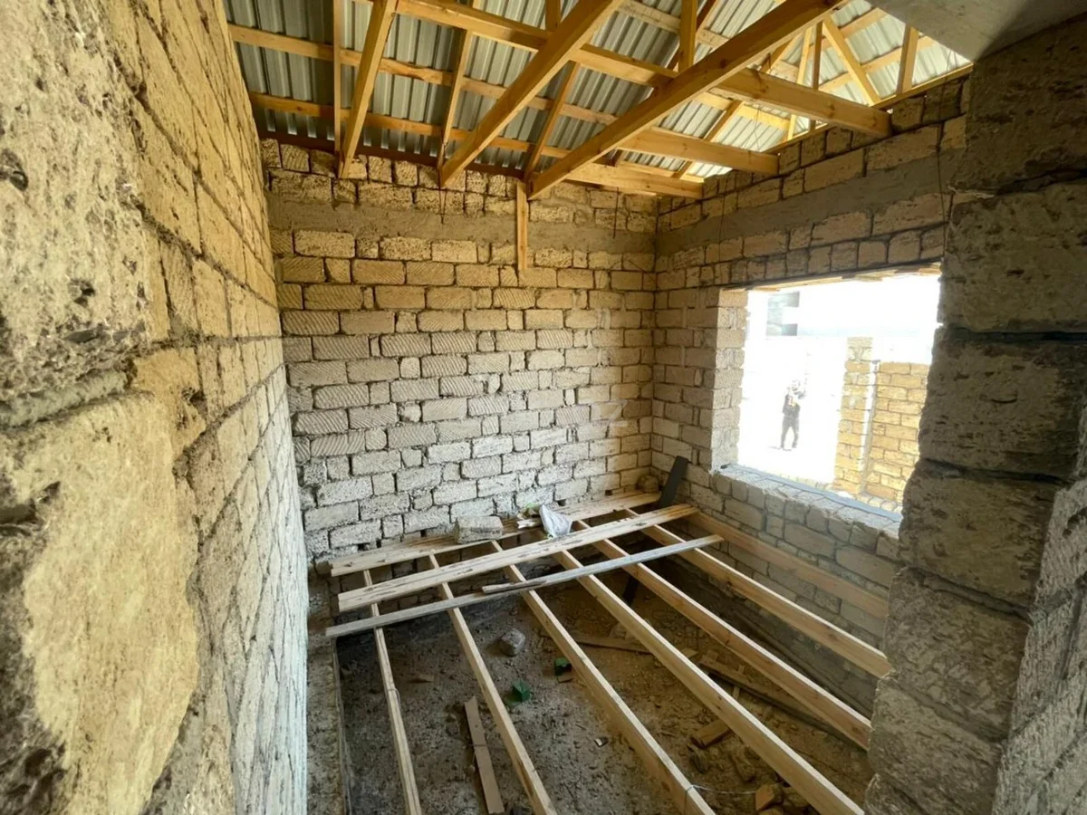4 otaqlı həyət evi satılır Ramana qəsəbəsində — Ev, villa, Bakı (8)
