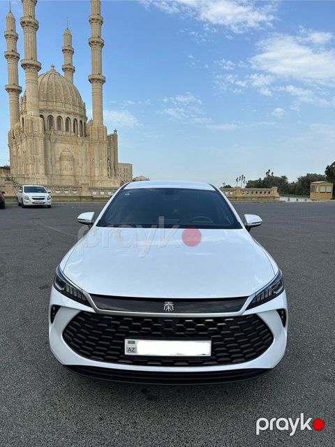 BYD Qin Plus, 1.5 L, 15.9 kWh, 2025 il, 9 000 km — Bakı