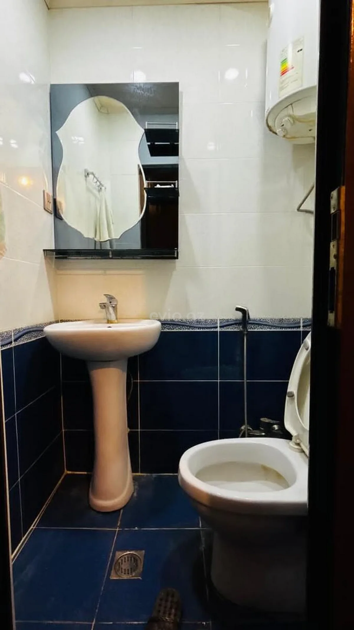 3 otaqlı orta təmirli mənzil satılır Xətai rayonunda — Mənzil, Bakı (10)