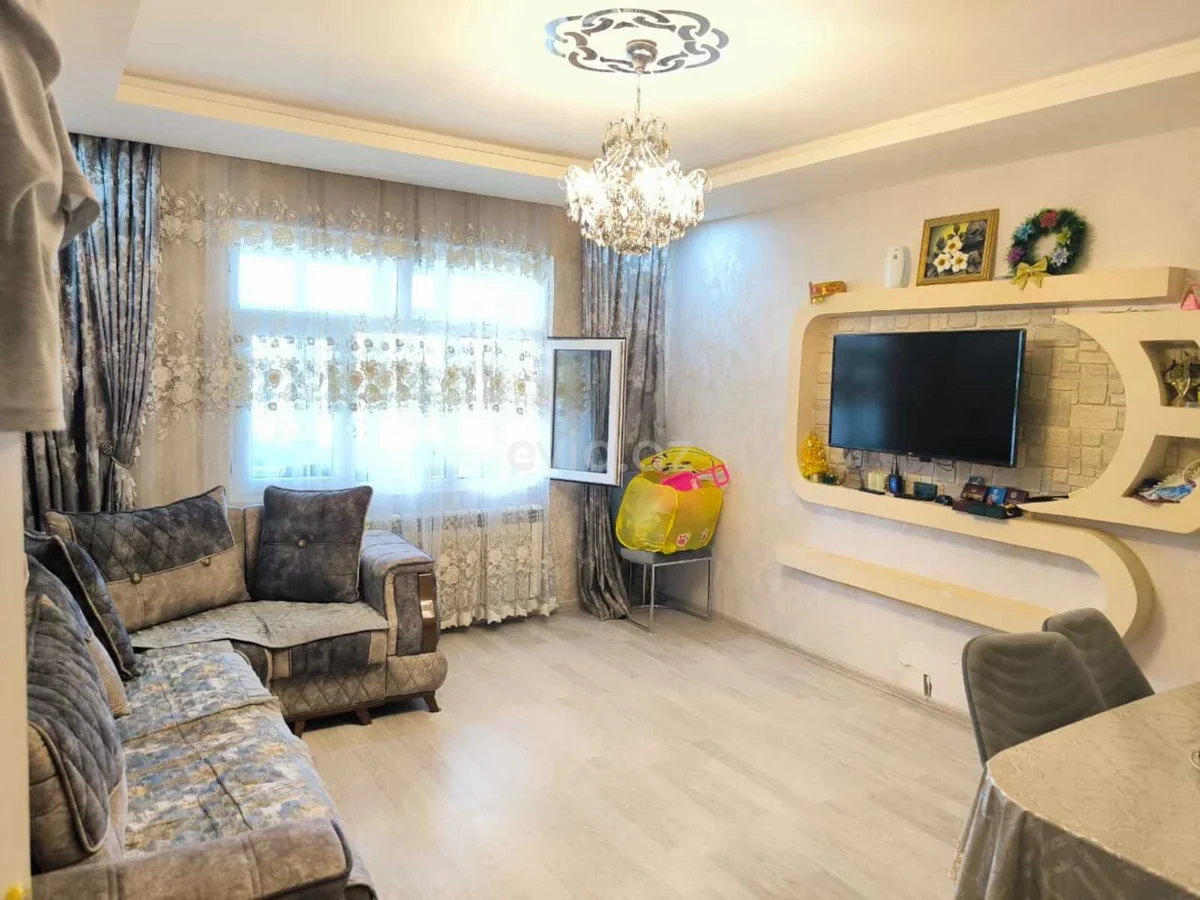 2 otaqlı tam təmirli mənzil satılır Sumqayıtda — ugur emlak agentliyi