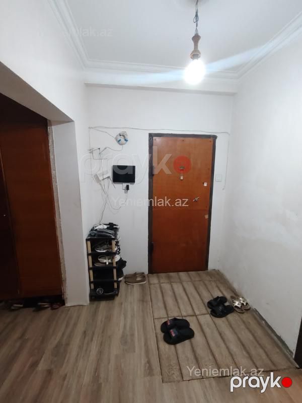 Satılır 4 otaqlı Bina evi menzil (Köhnə tikili), 83 m², 10-cu mikrorayon — Mənzil, Sumqayıt (9)