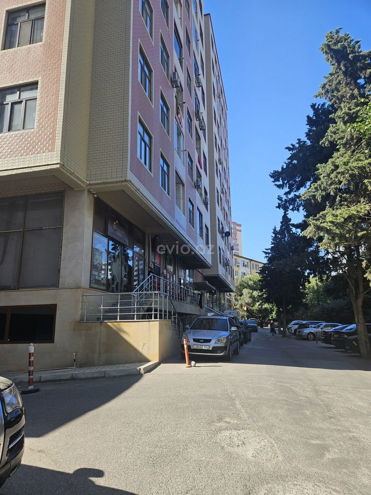 2 otaqlı orta təmirli mənzil satılır 5-ci mikrorayonda — Mənzil, Bakı (10)