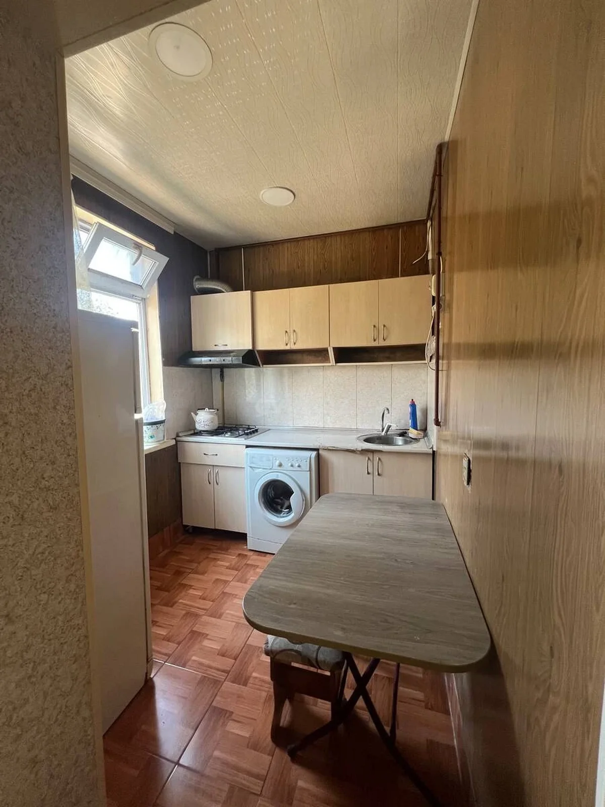 2 otaqlı orta təmirli mənzil satılır 1-ci mikrorayonda — Mənzil, Bakı (6)