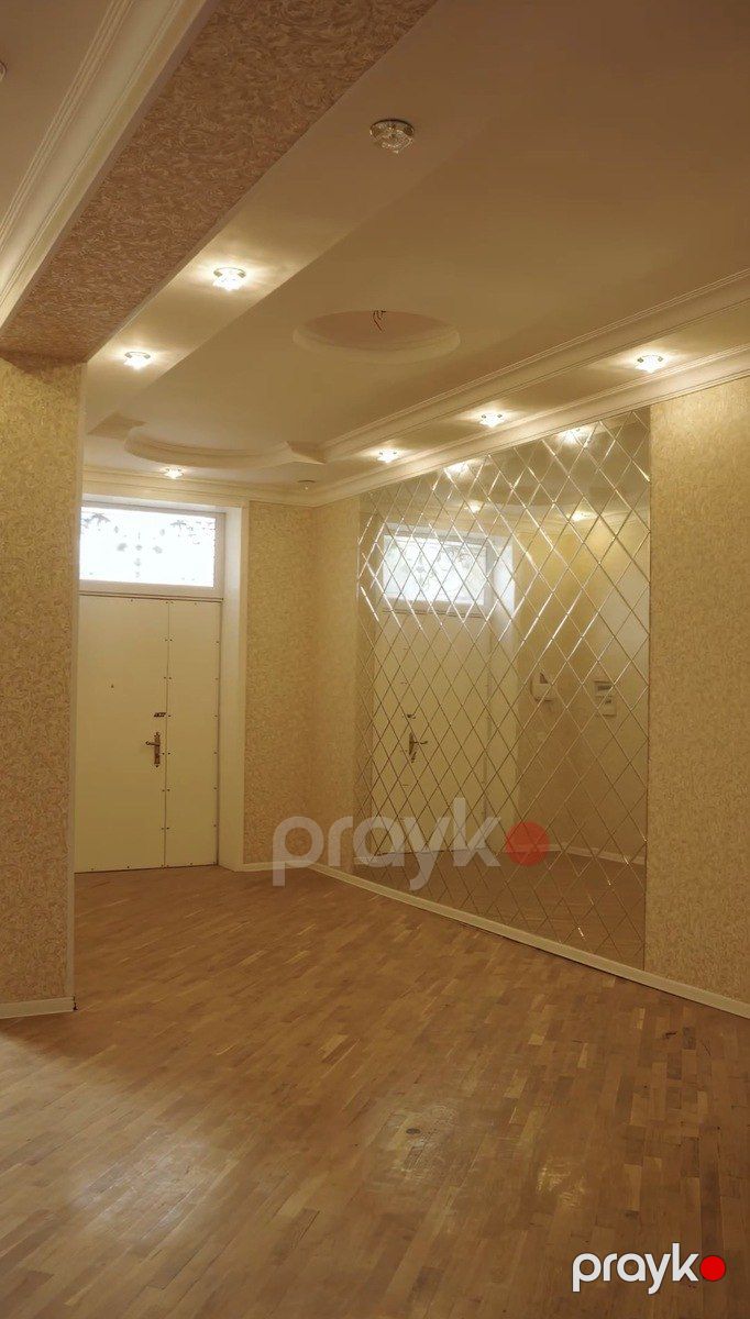 Satılır 6 otaqlı həyət evi/bağ evi 300 m² — Ev, villa, Bakı (10)