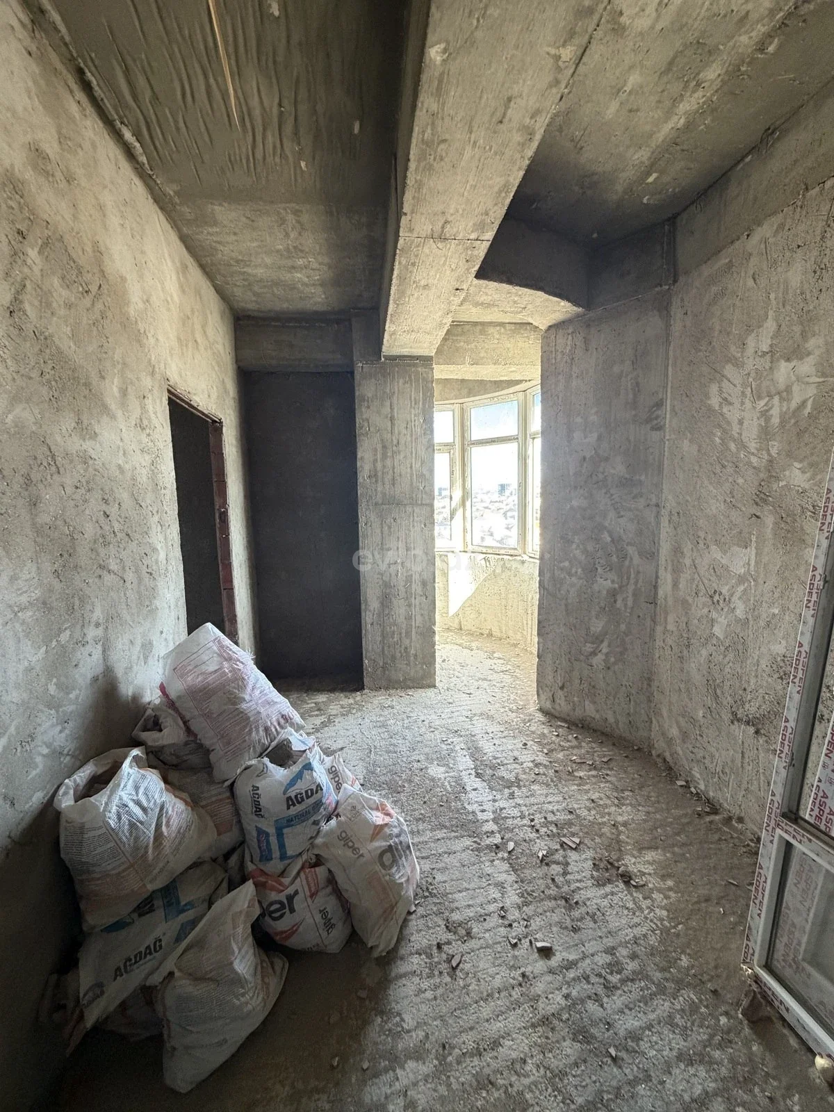 2 otaqlı mənzil satılır Xırdalanda — Mənzil, Abşeron (2)