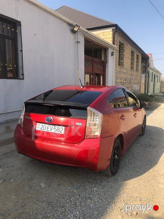 Toyota Prius, 1.8 L, 1.3 kWh, 2010 il, 366 557 km — Avtomobillər, Gəncə (4)