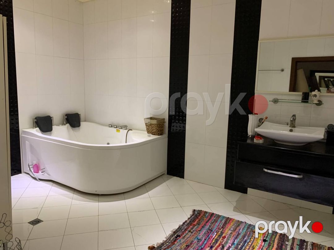 Satılır 3 otaqlı yeni tikili 160 m² — Mənzil, Bakı (11)