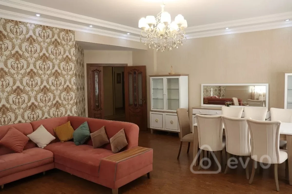 3 otaqlı mənzil, 150 m², Mirəli Seyidov küçəsi — kirayə — Bakı