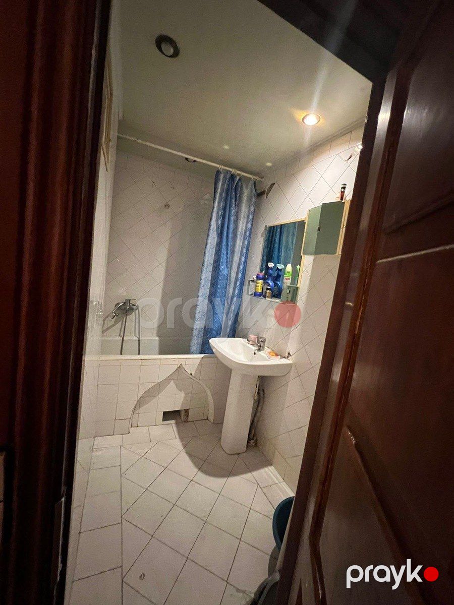 Satılır 2 otaqlı köhnə tikili 69 m² — Mənzil, Bakı (7)