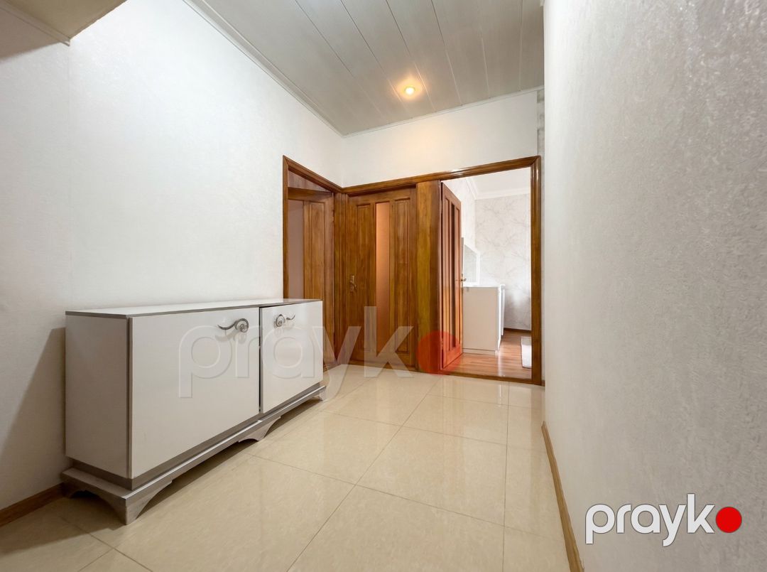 Satılır 4 otaqlı köhnə tikili 100 m² — Mənzil, Bakı (2)