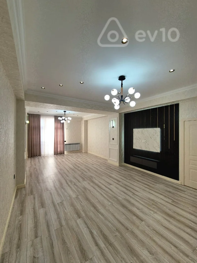 3 otaqlı mənzil, 145 m², Mehemmed Hadi k — Bakı