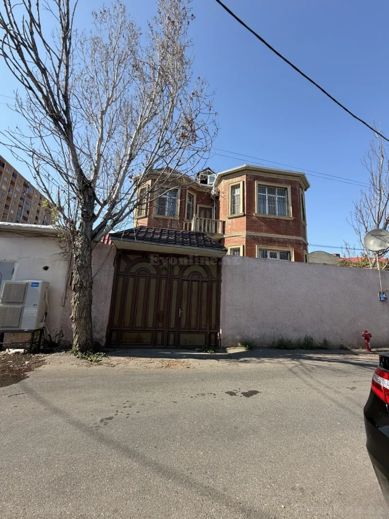 Kirayə verilir 6 otaqlı Həyət evi 120 m² Bakı, Sabunçu r., Bakıxanov — Bakı