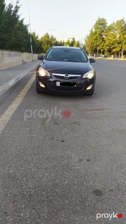 Opel Astra, 1.4 L, 2011 il, 138 000 km — Bakı