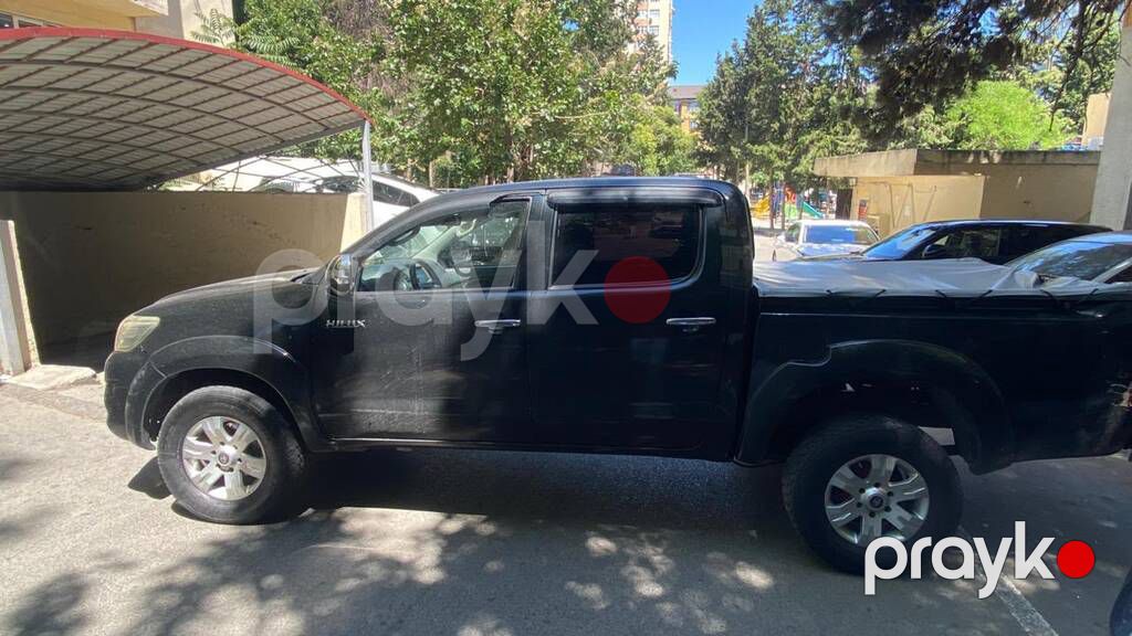 Toyota Hilux, 2.5 L, 2011 il, 350 000 km — Avtomobillər, Bakı (4)