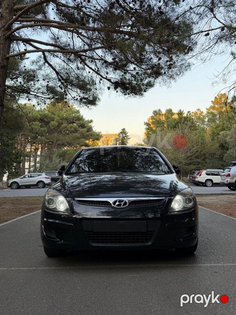 Hyundai i30, 1.4 L, 2009 il, 264 000 km — Sumqayıt