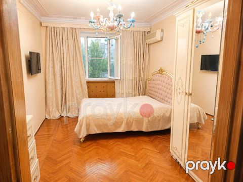 Satılır 3 otaqlı köhnə tikili 75 m² — Bakı
