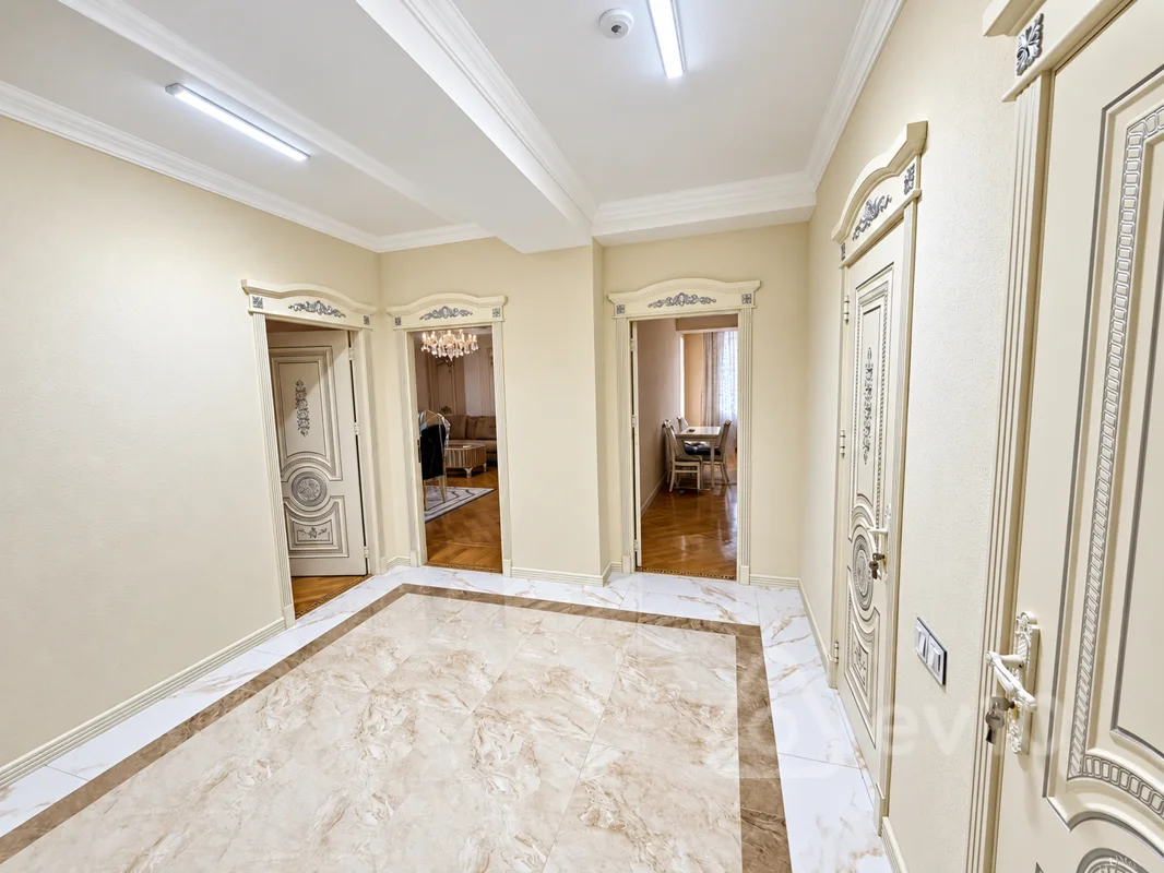 3 otaqlı mənzil, 130 m², Qəzənfər Musabəyov küçəsi — Mənzil, Bakı (6)