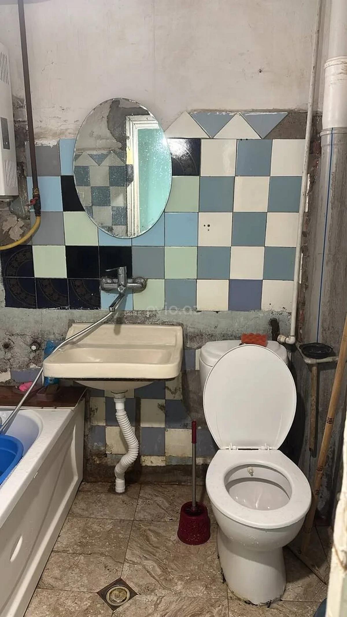 2 otaqlı orta təmirli mənzil satılır 8-ci kilometr qəsəbəsində — Mənzil, Bakı (6)