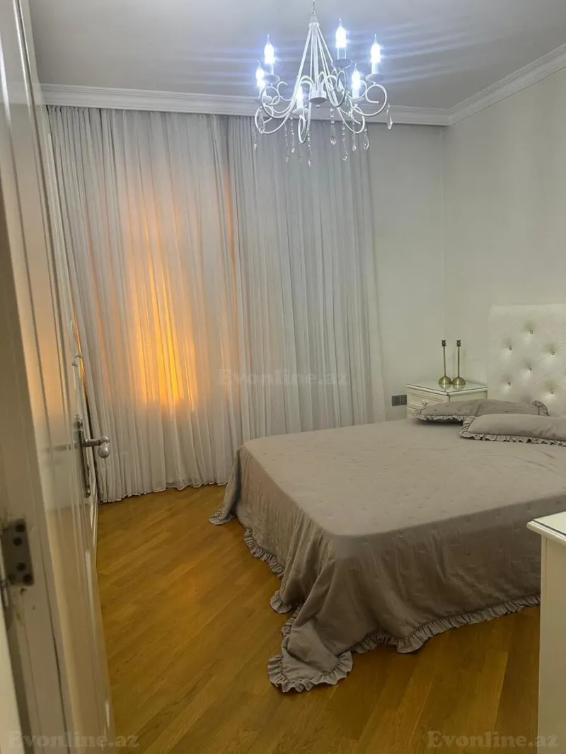 Satılır 3 otaqlı Mənzil Köhnə tikili 100 m² Bakı, Yasamal r., İnşaatçılar m., Yasamal — Mənzil, Bakı (3)