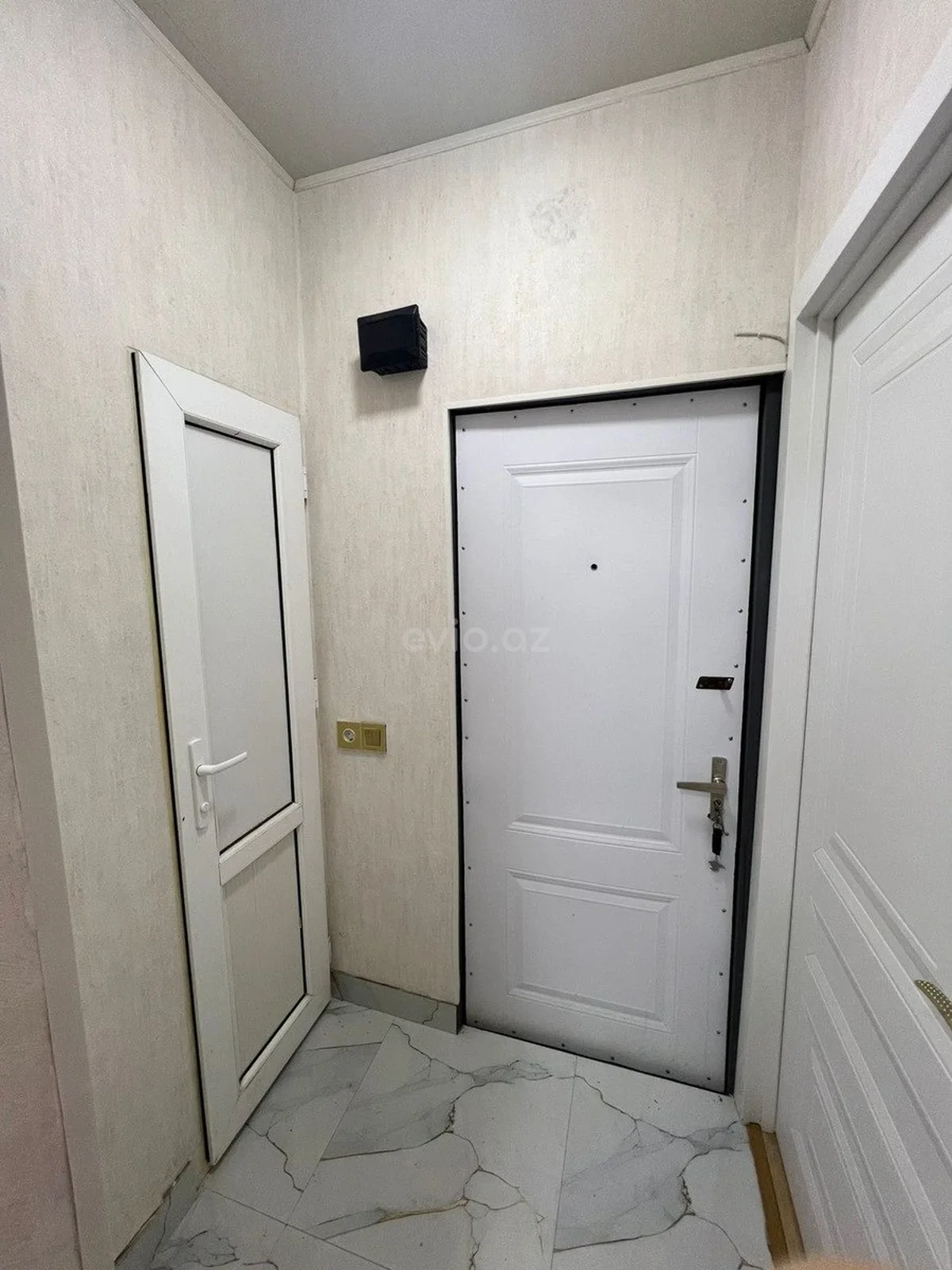 Kirayə 2 otaqlı mənzil Nəsimi metrosu yaxınlığında — Mənzil, Bakı (9)