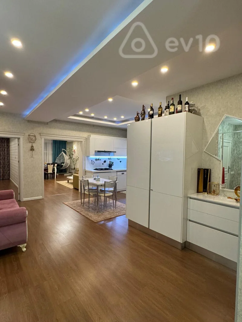 4 otaqlı mənzil, 167 m², Feyzulla Qasımzadə küçəsi — Mənzil, Bakı (7)