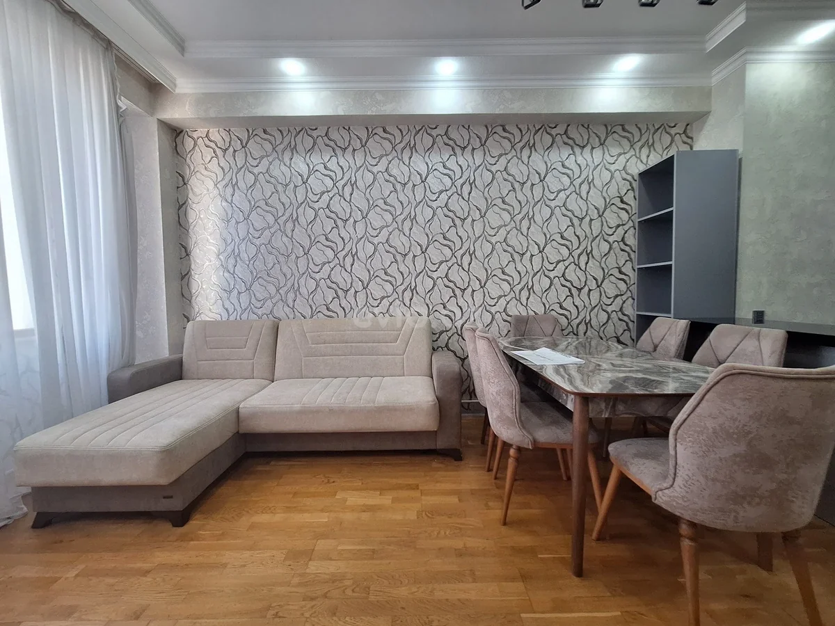 2 otaqlı tam təmirli mənzil satılır 8-ci mikrorayonda — Mənzil, Bakı (2)