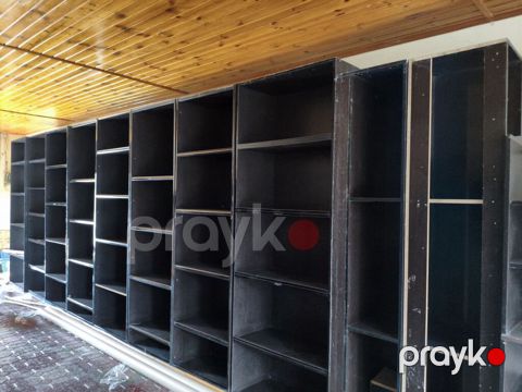 Mağaza üçün vitrinalar və rəf modulları - Material: laminat/MDF tipli — Gəncə