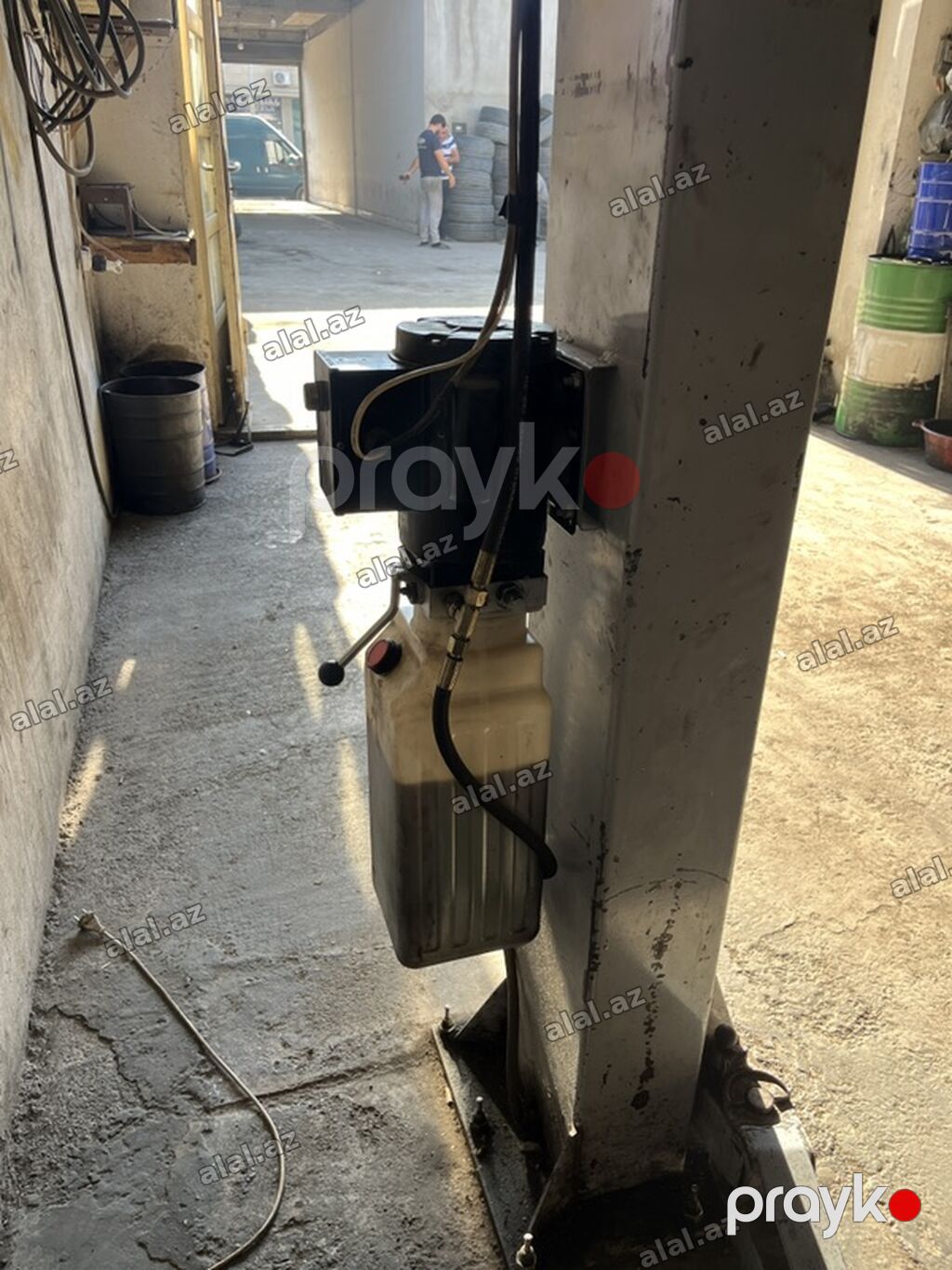 İki dirəkli hidravlik avtomobil qaldırıcı - Növü: 2 post lift — Biznes və avadanlıq, Bakı (4)