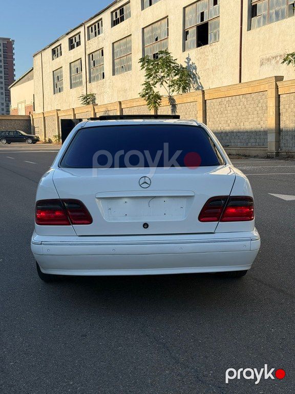 Mercedes E 240, 2.4 L, 2001 il, 350 000 km — Avtomobillər, Bakı (5)