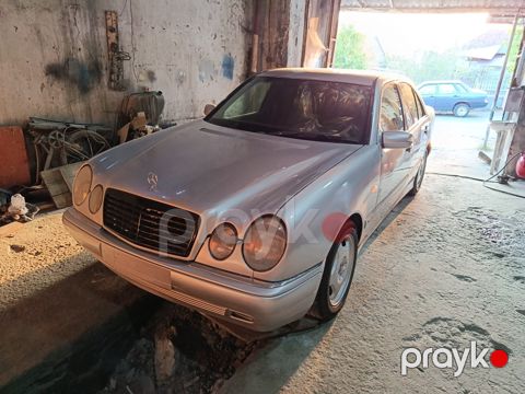 Mercedes E 230, 1996 il — Şəki