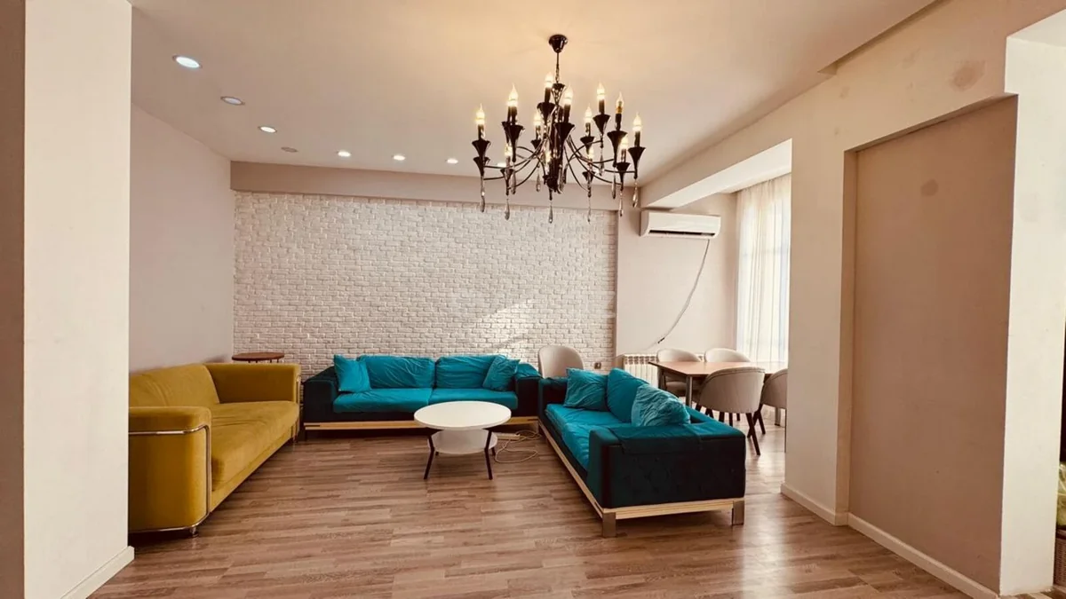 Kirayə 3 otaqlı mənzil Yasamalda — Mənzil, Bakı (2)