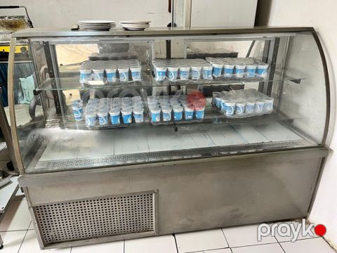 Endirim Vitrin soyuducu 350azn. Seliqeli veziyyetdedir. Unvan — Bakı
