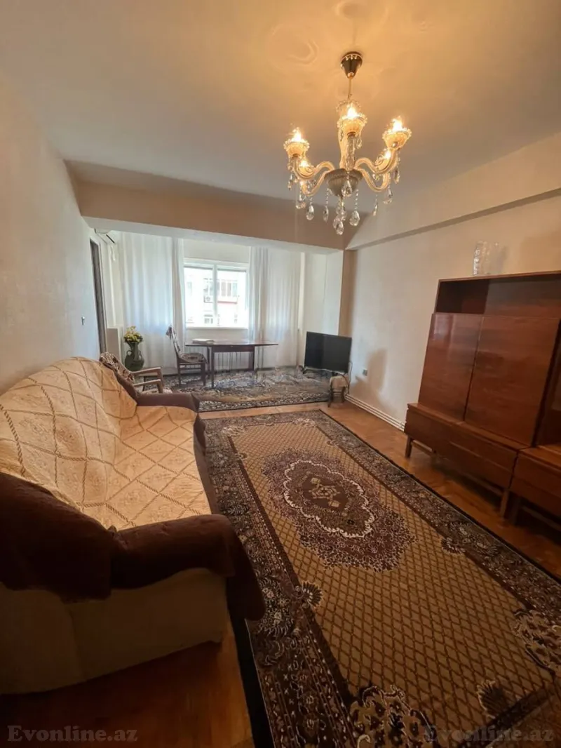 Kirayə verilir 3 otaqlı Mənzil Köhnə tikili 86 m² Bakı, Nərimanov r — Bakı