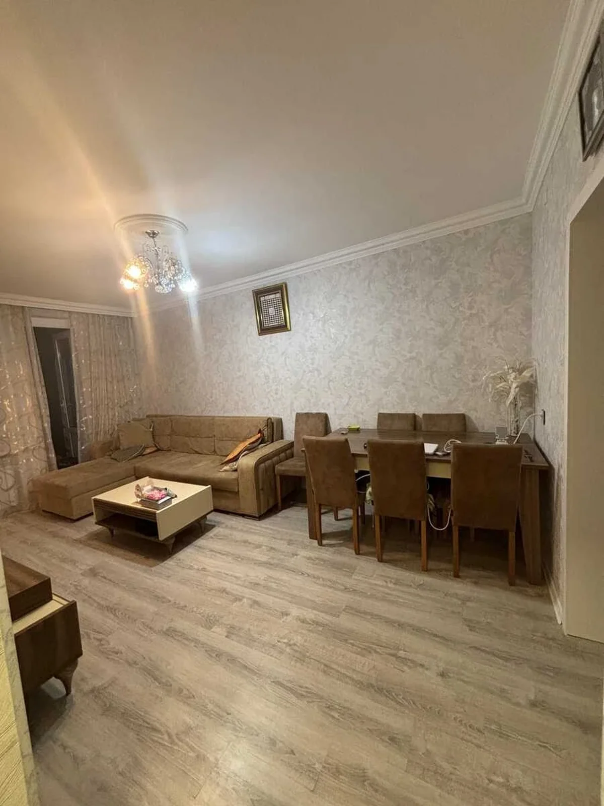 2 otaqlı tam təmirli mənzil satılır 8-ci kilometr qəsəbəsində — Bakı