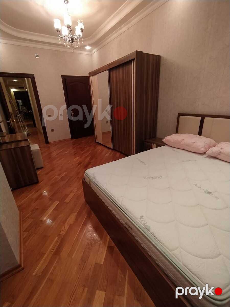 Satılır 5 otaqlı yeni tikili 241 m² — Mənzil, Bakı (2)