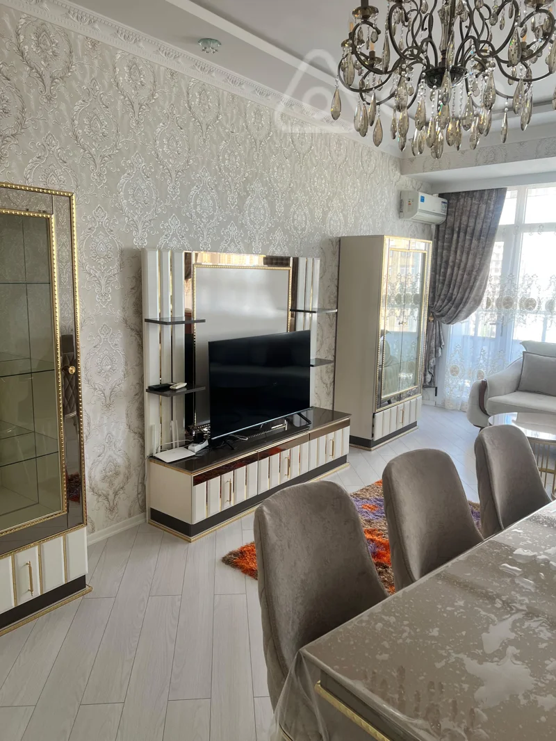 2 otaqlı mənzil, 103 m², Salatın Əsgərova — kirayə — Mənzil, Bakı (2)