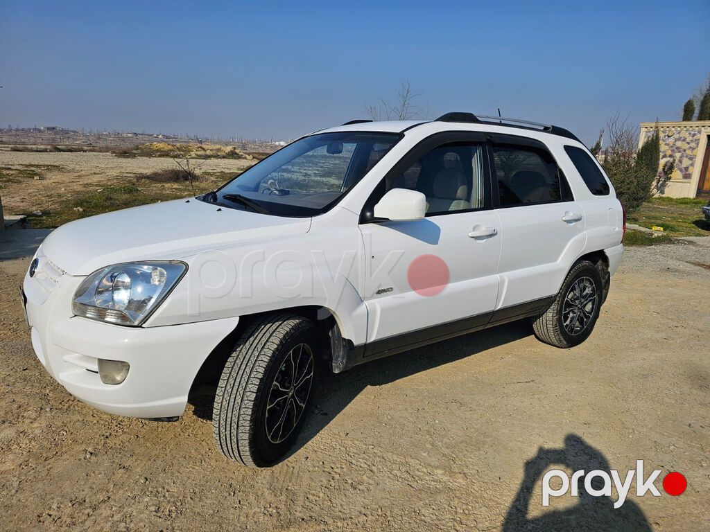 Kia Sportage: 2 l 2006 il Hetçbek 10-UN-335 — Avtomobillər, Bakı (3)