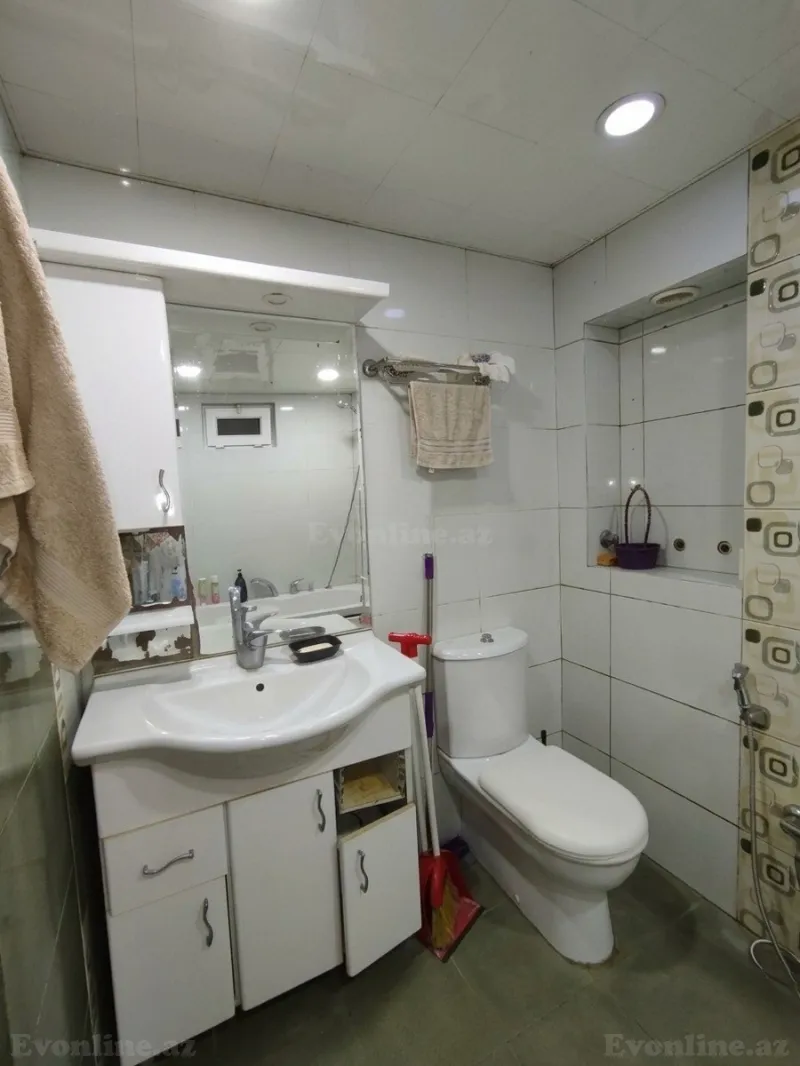 Satılır 3 otaqlı Mənzil Köhnə tikili 80 m² Bakı, Yasamal r., Elmlər Akademiyası m — Mənzil, Bakı (8)