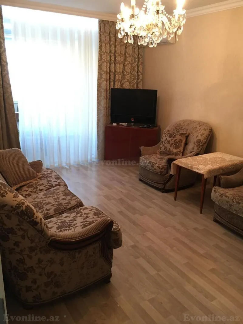 Satılır 2 otaqlı Mənzil Köhnə tikili 42 m² Bakı, Yasamal r., Elmlər Akademiyası m — Mənzil, Bakı (3)